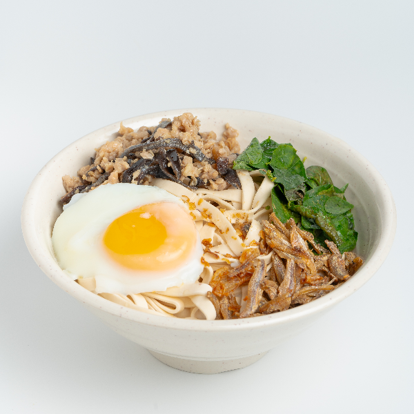 (Soup)Mushrooms chicken Pan mee （汤）香菇鸡肉板面