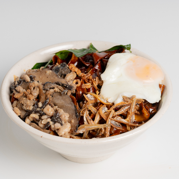 Dark Sauce Dry Mushrooms Pan Mee 黑酱香菇鸡肉板面 （干捞）