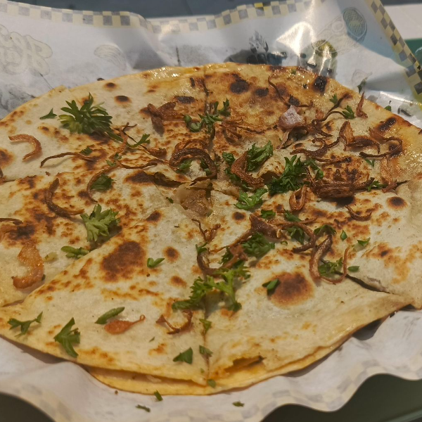 Arayes Lamb with Cheese